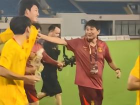 浮嶋敏：更令我欣慰的是，全队在落后局面下展现出的韧性