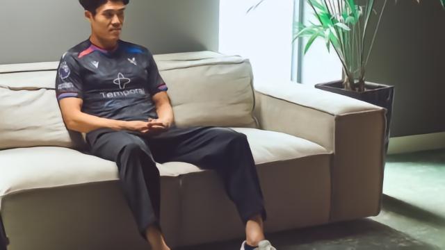 足球富安健洋：来到水晶宫我十分激动，我想和俱乐部一同拿下荣誉英超4 评08-10 11:20