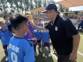 记者：离开教练组后，韩鹏担任山东泰山足球俱乐部竞训总监